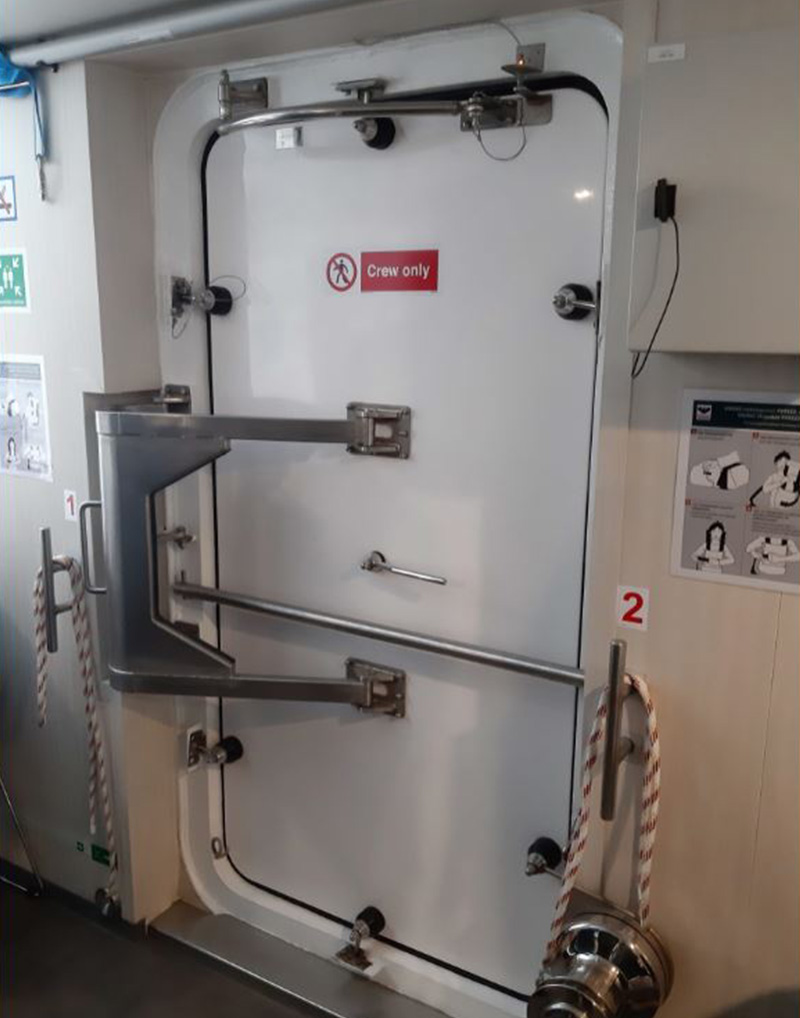 Pantograph Door